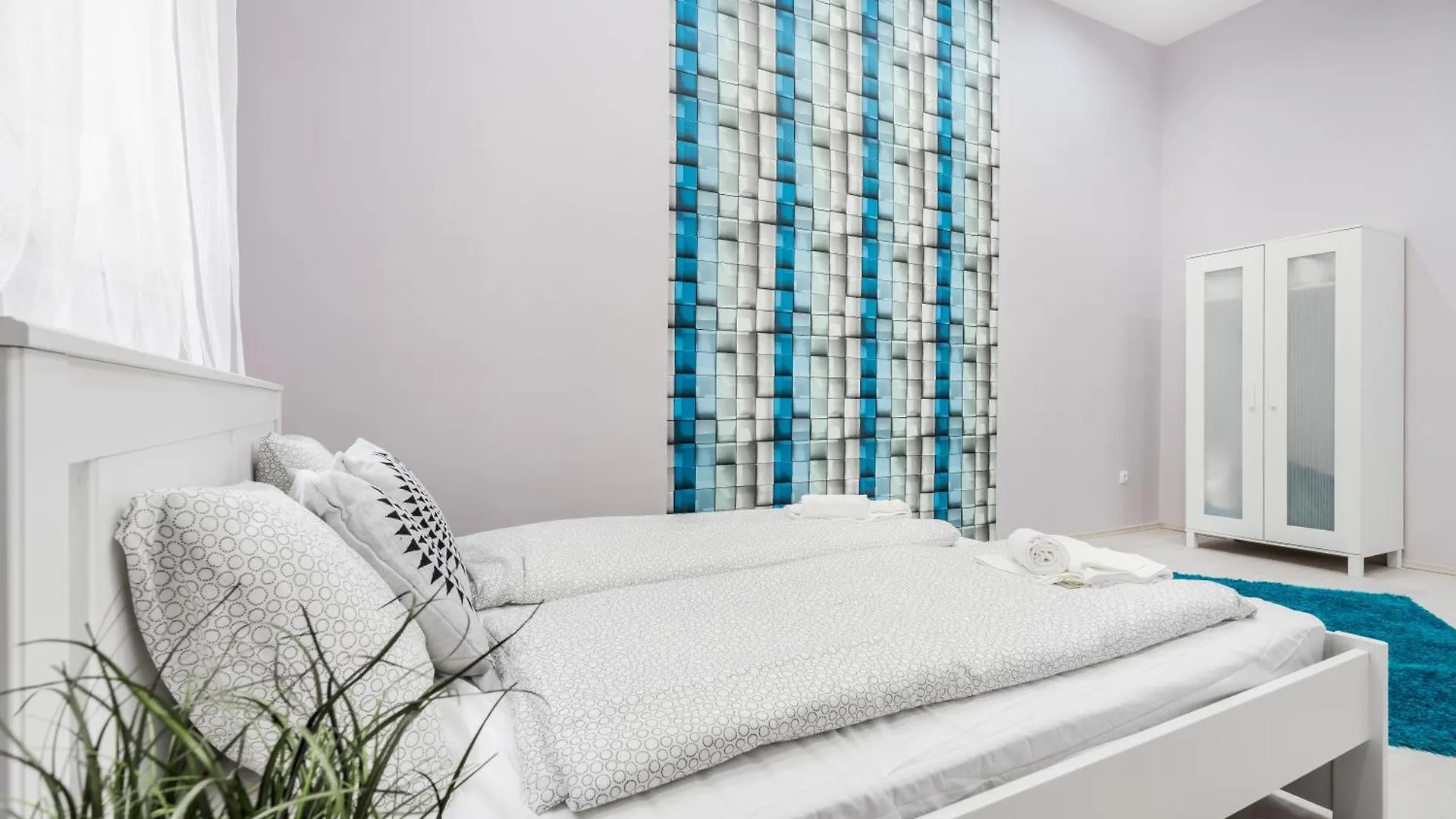 Cozy 2 Bedroom 2 Bathroom Apartment In The City Centre Budapest