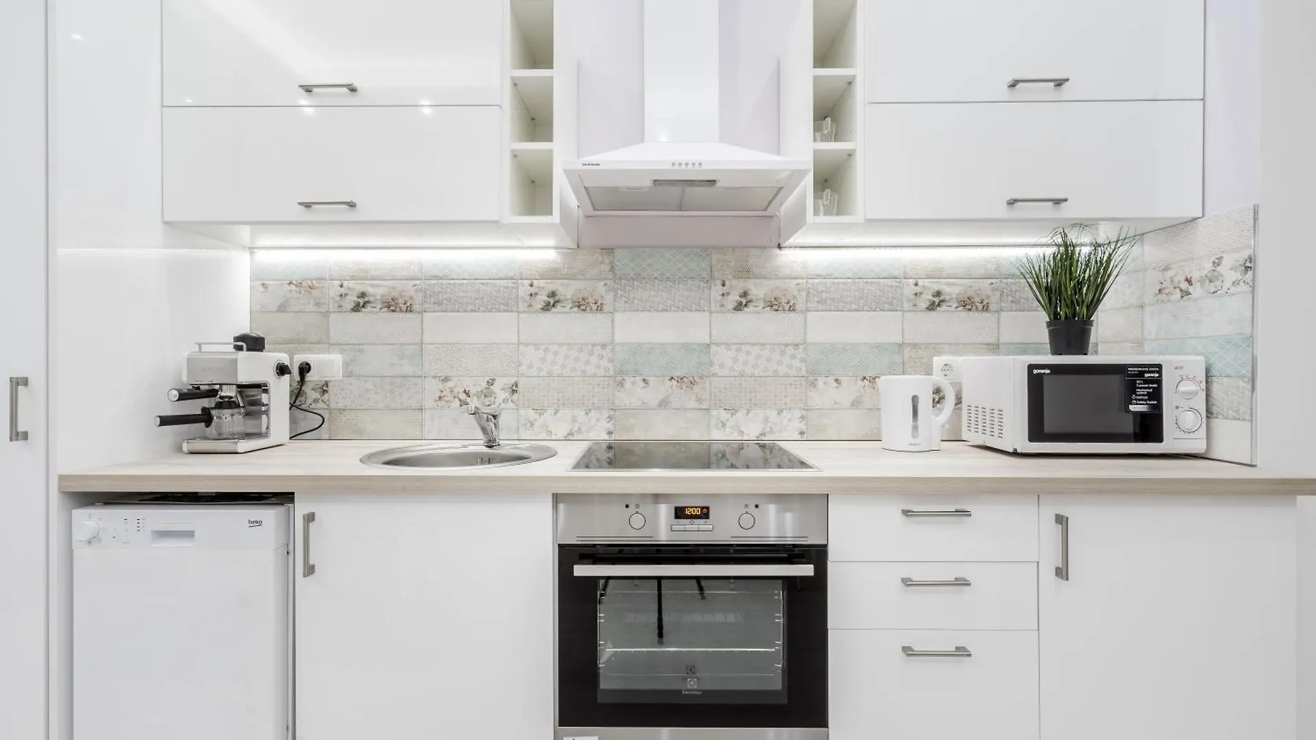 Cozy 2 Bedroom 2 Bathroom Apartment In The City Centre Budapest