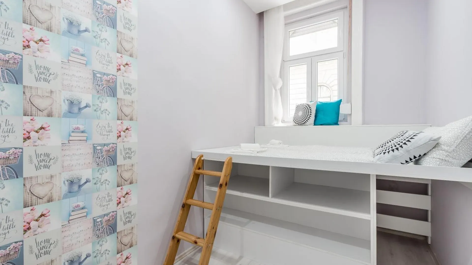 Cozy 2 Bedroom 2 Bathroom Apartment In The City Centre Budapest